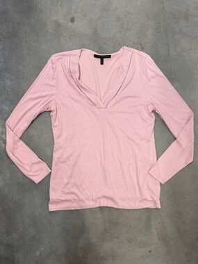 White House Black Market Pink V-Neck Top Size Medium Blush Long Sleeve Blouse